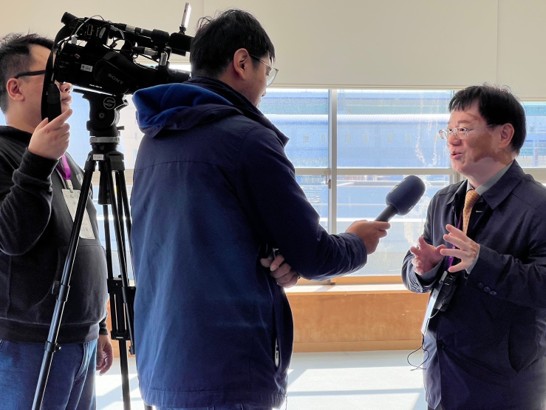 張添晉副理事長接受採訪照片